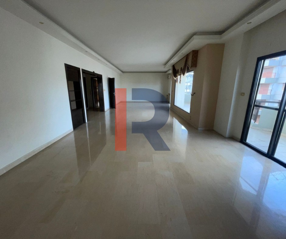 R9-3180 Apartment for Rent in Condor Street – Tripoli شقة للإيجار في شارع الكوندور طرابلس — Photo 2 of 7