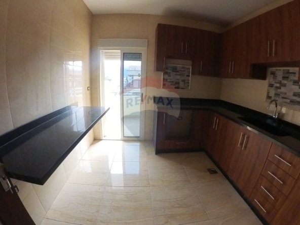 R9-3140 Apartment for Sale in Btouratij – Koura شقة للبيع في بتوراتيج الكورة — Photo 2 of 9
