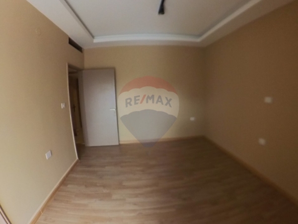 R9-3207 Apartment for Rent in Dam wel Farez – Tripoli شقة للإيجار في ضم والفرز طرابلس (200 m², 5th Floor) — Photo 2 of 15