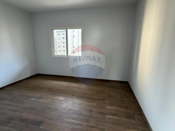 R9-3215 Apartment for Sale in Abou Samra – Outour Tripoli شقة للبيع في أبو سمرا العطور — Photo 2 of 9