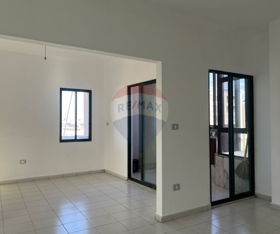 R9-3240 Office for Rent in Sahat Nour Tripoli – 80 m² SEO Title: مكتب للإيجار في ساحة النور طرابلس – 80 متر مربع — Photo 3 of 7