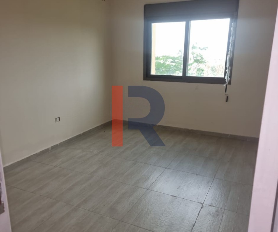R9-3167 شقة أرضية للبيع في ضهر العين الكورة 160 متر + 80 متر حديقة — الصورة 3 من 6