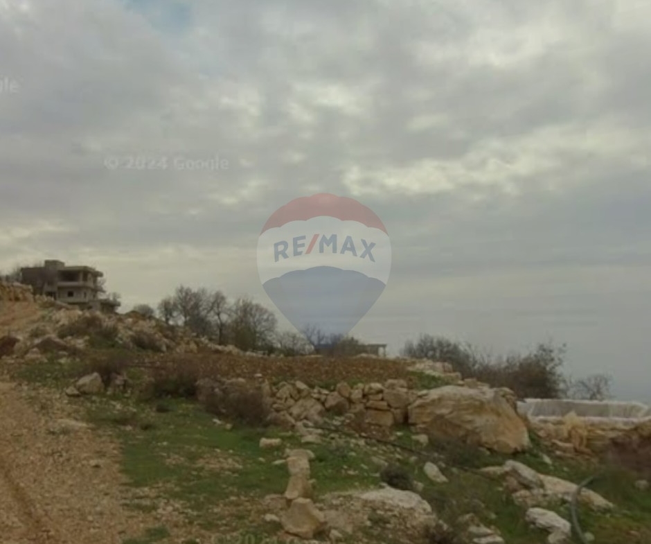 R9-3169 Land for Sale in Izal – Dannieh أرض للبيع في إيزال الضنية — Photo 2 of 3
