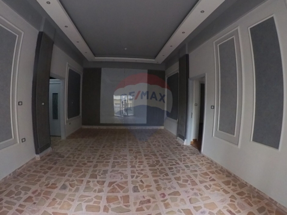 R9-3200 Apartment for Sale in Abou Samra – Shiraa Street شقة للبيع في أبو سمرا شارع الشراع — Photo 2 of 13