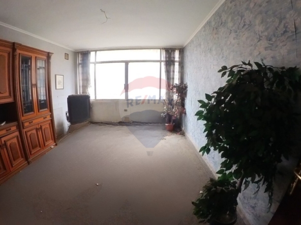R9-3211 Office for Rent in Horiya Street – Tripoli مكتب للإيجار في شارع الحرية طرابلس — Photo 3 of 5