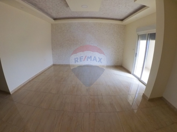 R9-3140 Apartment for Sale in Btouratij – Koura شقة للبيع في بتوراتيج الكورة — Photo 4 of 9