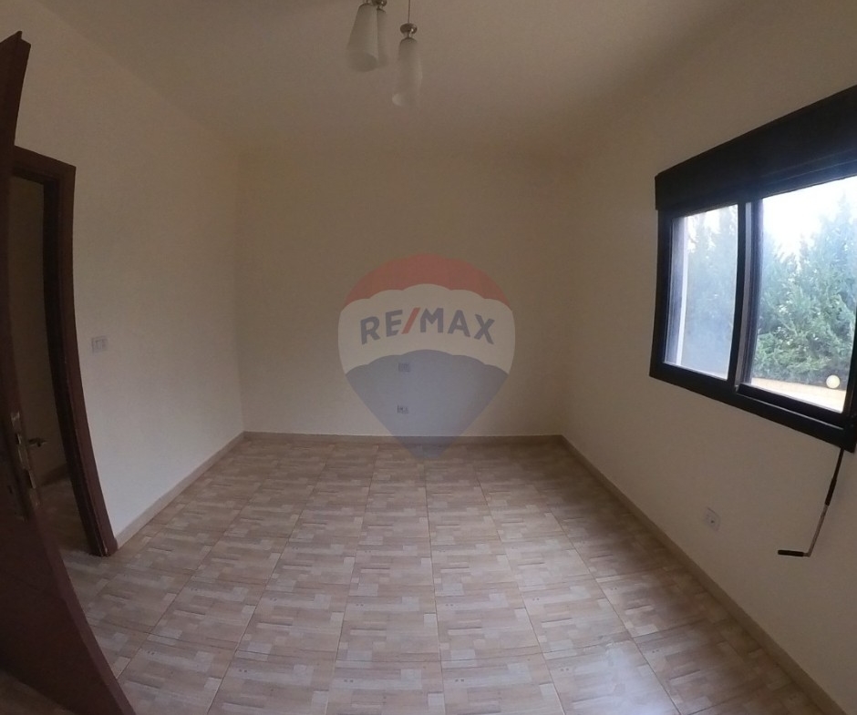 R9-3193 Apartment for Sale in Nakhleh – Koura شقة للبيع في نخلة الكورة (160 m², 1st Floor) — Photo 4 of 10
