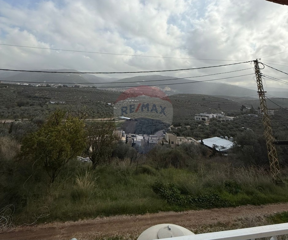 R9-3141 Apartment for Sale in Kfarhata Main Road – Zgharta شقة للبيع في كفرحاتا زغرتا — Photo 4 of 14