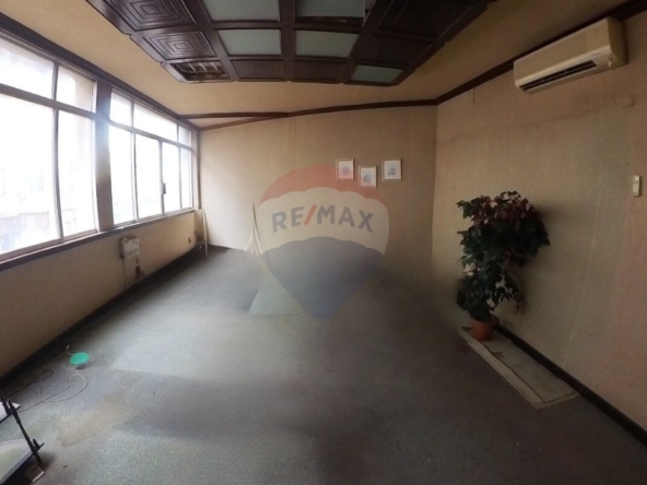 R9-3211 Office for Rent in Horiya Street – Tripoli مكتب للإيجار في شارع الحرية طرابلس — Photo 4 of 5