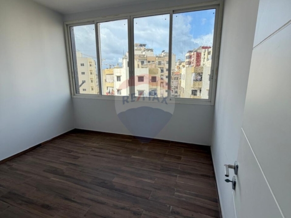 R9-3215 Apartment for Sale in Abou Samra – Outour Tripoli شقة للبيع في أبو سمرا العطور — Photo 4 of 9