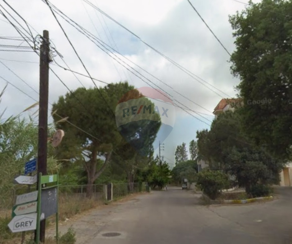 R9-3232 Land for Sale in Qalhat Koura – 588 m² أرض للبيع في قلحات الكورة – 588 متر مربع — Photo 3 of 3