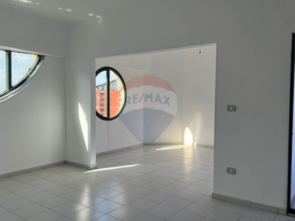 R9-3240 Office for Rent in Sahat Nour Tripoli – 80 m² SEO Title: مكتب للإيجار في ساحة النور طرابلس – 80 متر مربع — Photo 4 of 7