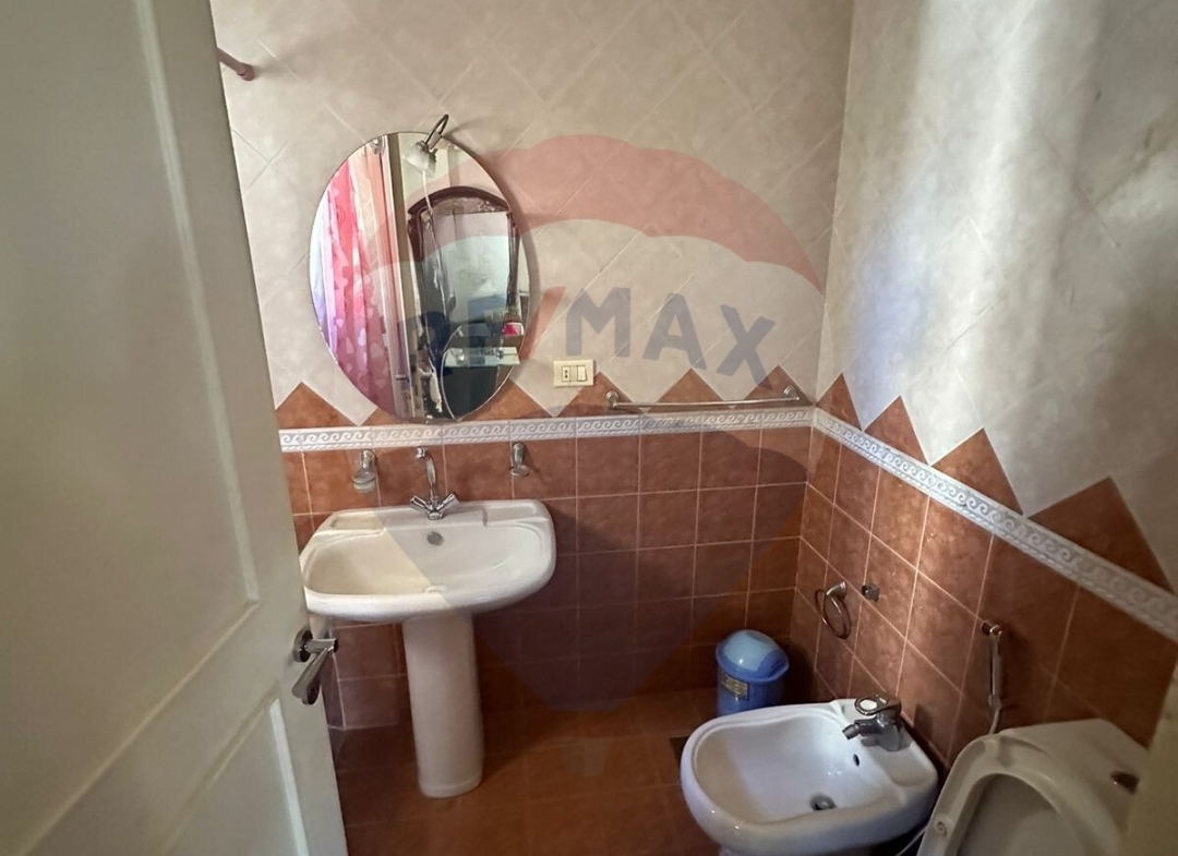 R9-3149 Furnished Apartment for Rent in Dam Wel Farez – Tripoli شقة مفروشة للإيجار في ضمّ وفرز طرابلس — Photo 4 of 11