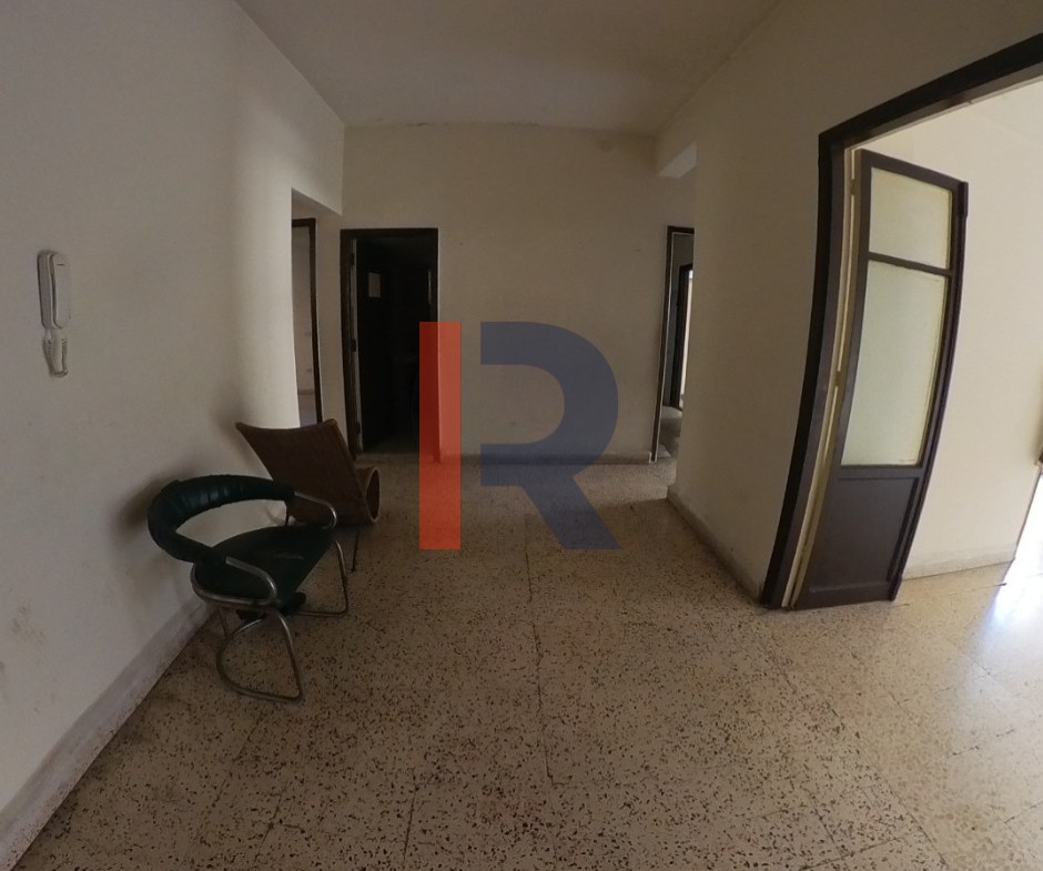 R9-3152 شقة للبيع في المئتين طرابلس — الصورة 5 من 10