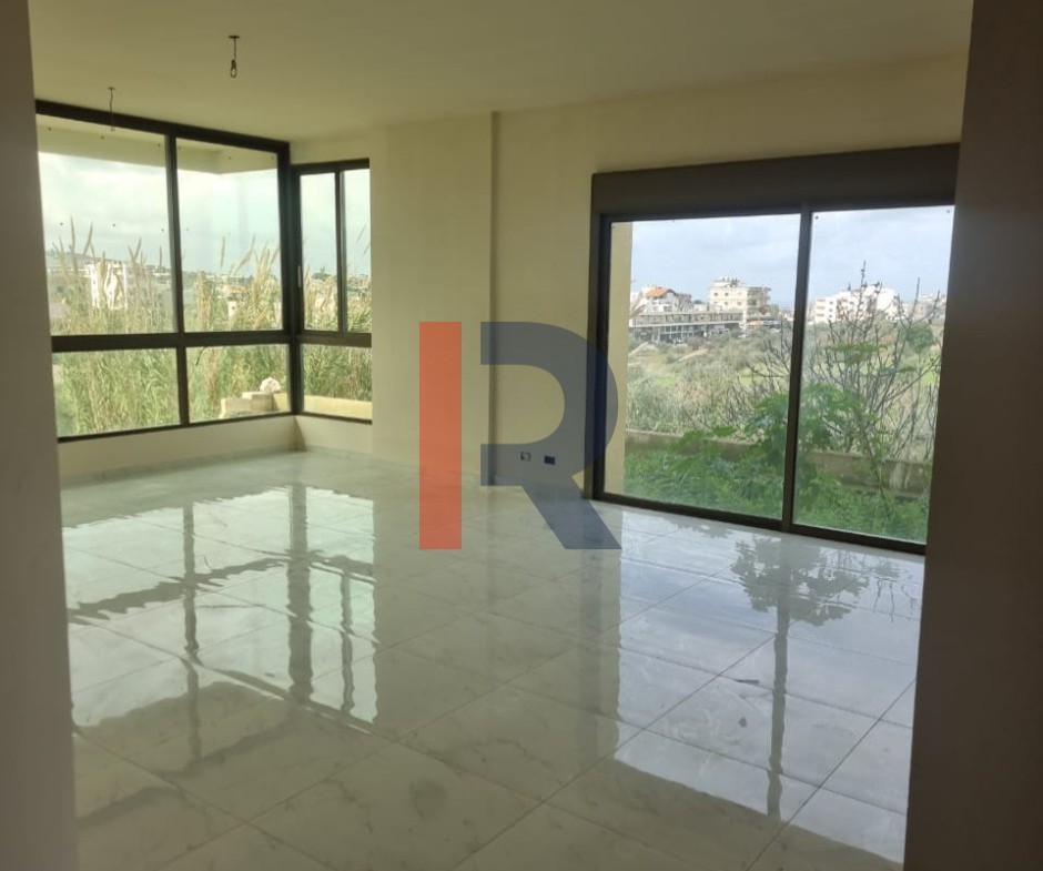 R9-3167 شقة أرضية للبيع في ضهر العين الكورة 160 متر + 80 متر حديقة — الصورة 5 من 6