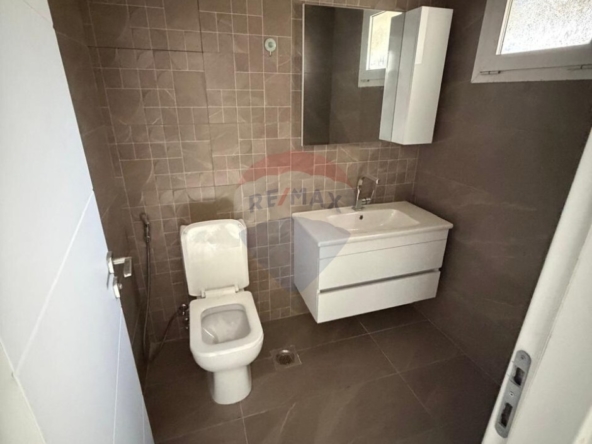 R9-3215 Apartment for Sale in Abou Samra – Outour Tripoli شقة للبيع في أبو سمرا العطور — Photo 5 of 9