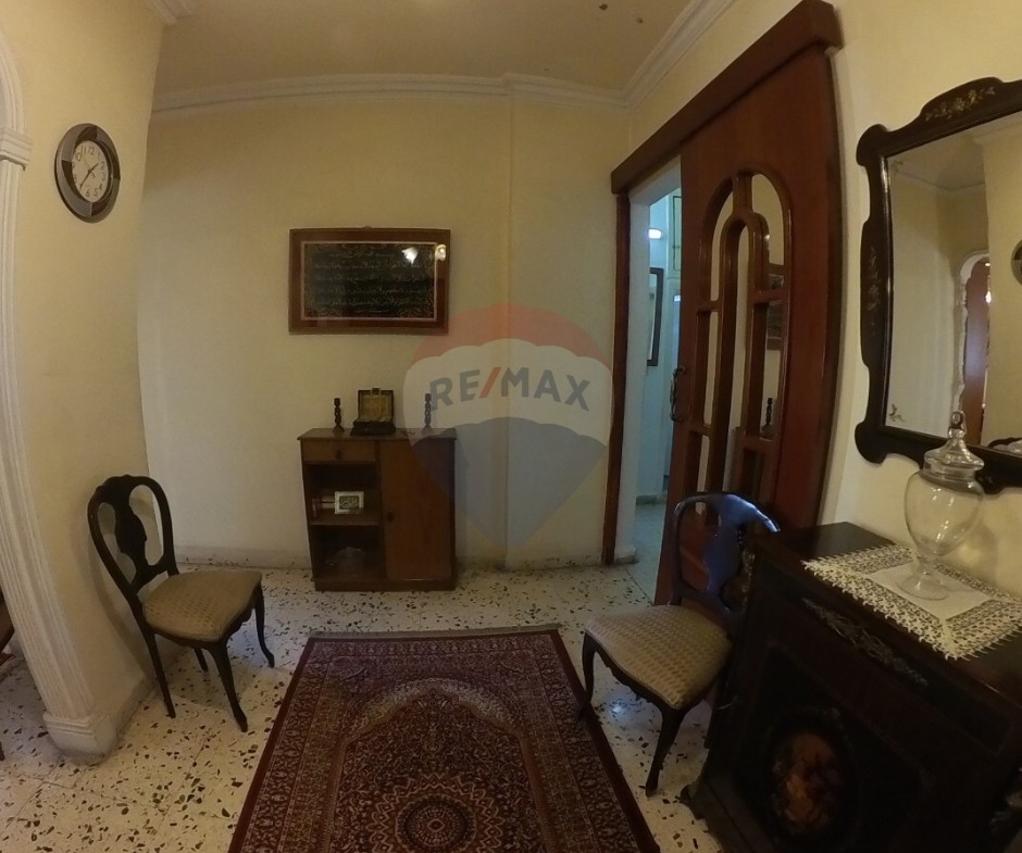 R9-3203 Apartment for Sale in Mina – Alameddine Street شقة للبيع في الميناء شارع العلم الدين — Photo 3 of 6