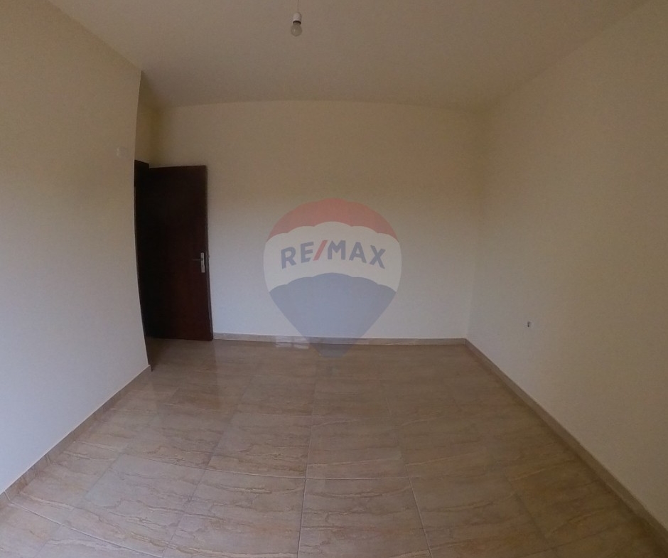R9-3140 Apartment for Sale in Btouratij – Koura شقة للبيع في بتوراتيج الكورة — Photo 7 of 9