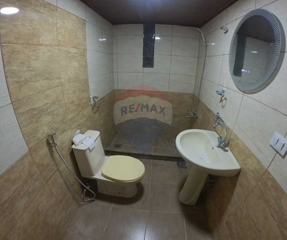 R9-3200 Apartment for Sale in Abou Samra – Shiraa Street شقة للبيع في أبو سمرا شارع الشراع — Photo 6 of 13