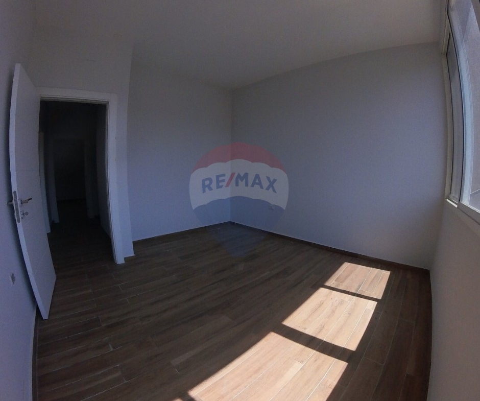 R9-3245 Apartment for Sale in Abou Samra Outour Tripoli – 190 m² شقة للبيع في أبو سمرا أوتوستراد طرابلس – 190 متر مربع — Photo 7 of 12