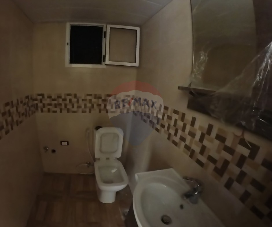R9-3140 Apartment for Sale in Btouratij – Koura شقة للبيع في بتوراتيج الكورة — Photo 8 of 9
