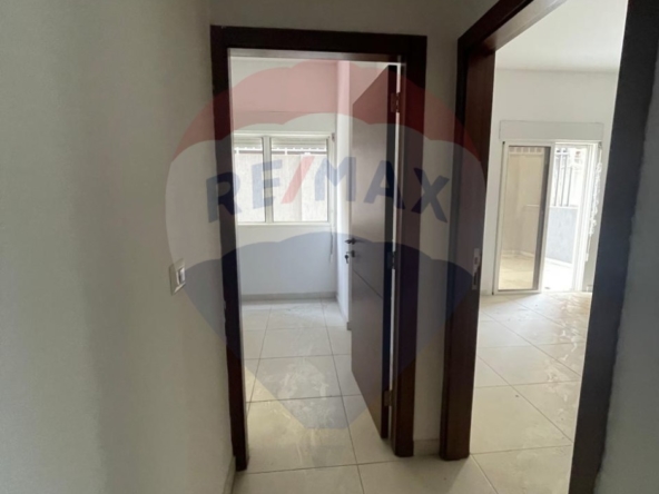 R9-3238 Office for Rent in Bahsas Tripoli – 100 m²مكتب للإيجار في البحصاص طرابلس – 100 متر مربع — Photo 5 of 7
