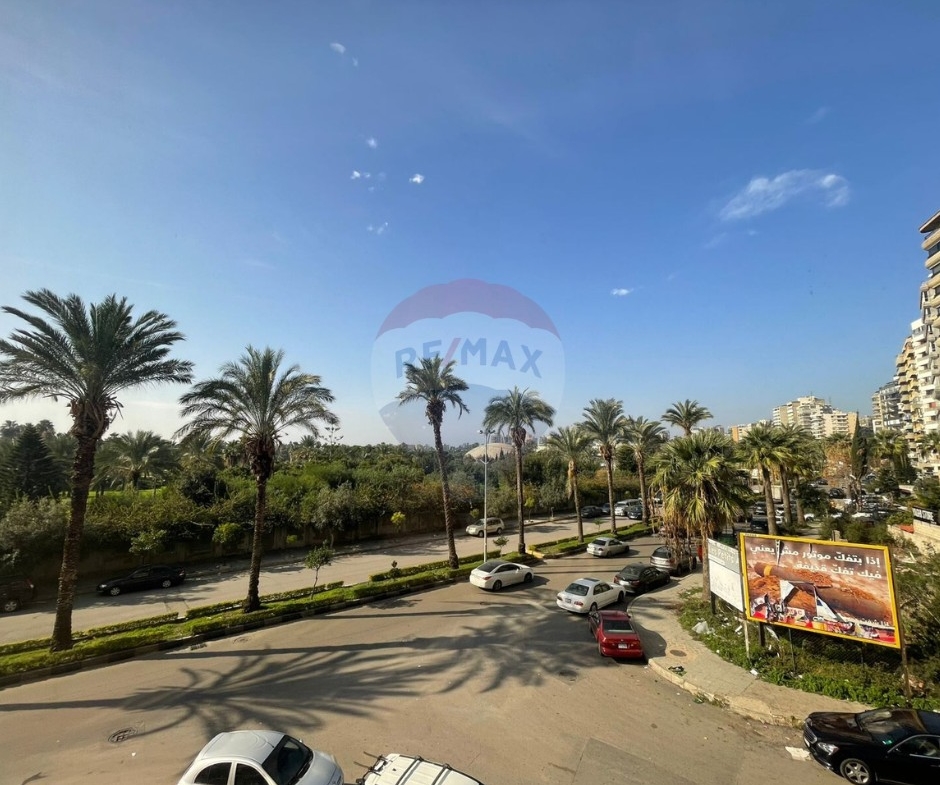 R9-3260 Apartment for Sale in Maarad Tripoli – 300 m² Panoramic View  شقة للبيع في المعرض طرابلس – 300 متر مربع،إطلالة خلّابة — Photo 16 of 17