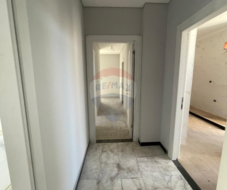 R9-3247 Apartment for Sale in Abou Samra Outour Tripoli – 140 m²شقة للبيع في أبو سمرا العطور طرابلس – 140 متر مربع — Photo 2 of 9