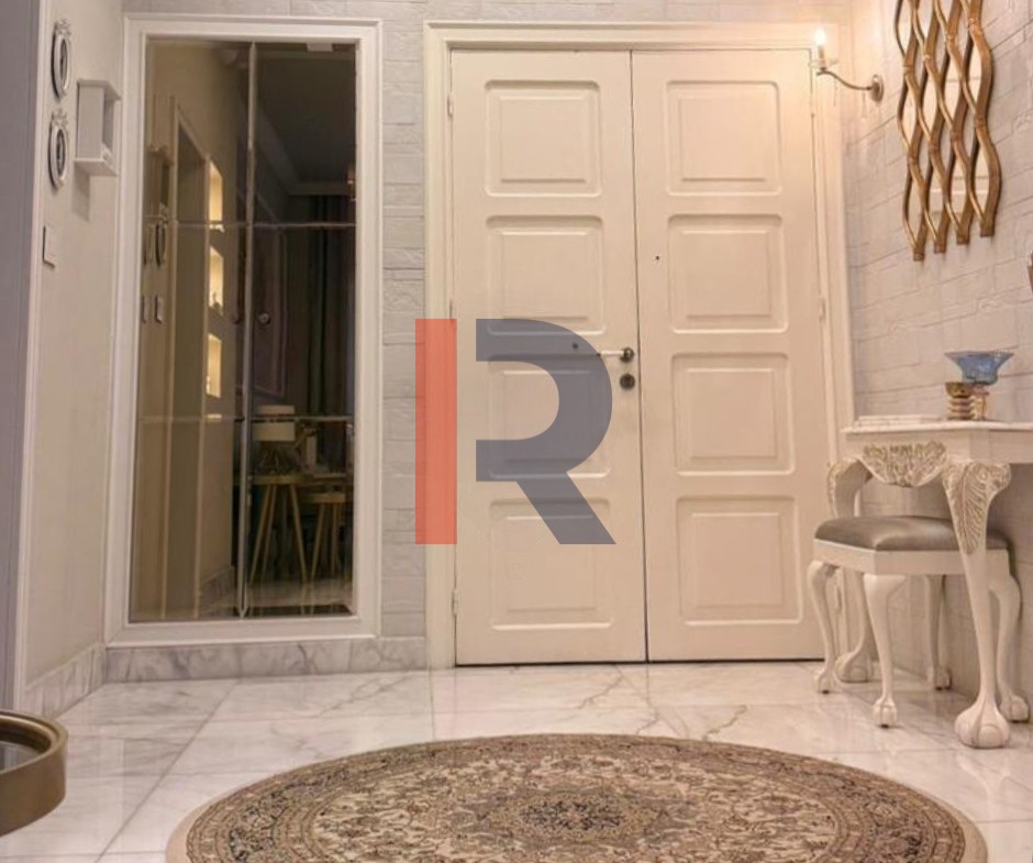 R9-3269 شقة للبيع في عزمي طرابلس – 150 متر مربع — الصورة 2 من 12