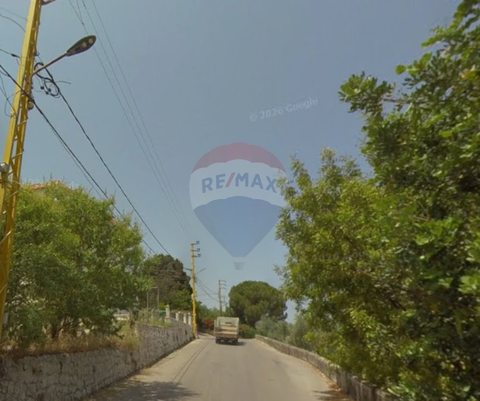 R9-3253 Land for Sale in Btaaboura Koura – 27,300 m²أرض للبيع في بتعبورة الكورة – 27,300 متر مربع — Photo 2 of 3