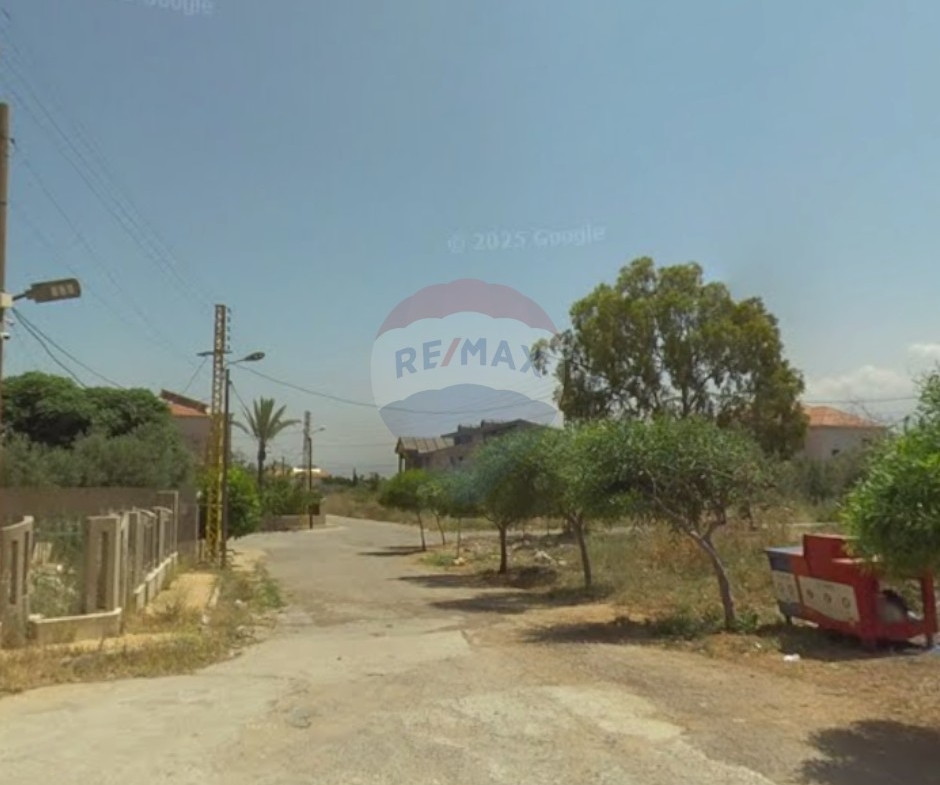 R9-3256 Land for Sale in Nakhleh Koura – Residential Zoning 20/40 أرض للبيع في النخلة الكورة – سكني 20/40 — Photo 2 of 3