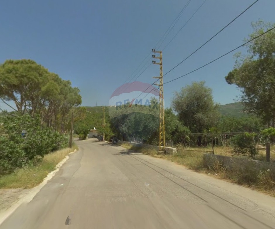 R9-3279 Land for Sale in Majdal Koura – 1,373 m², Zoning 25/50 أرض للبيع في مجدل الكورة – 1,373 متر مربع — Photo 2 of 3