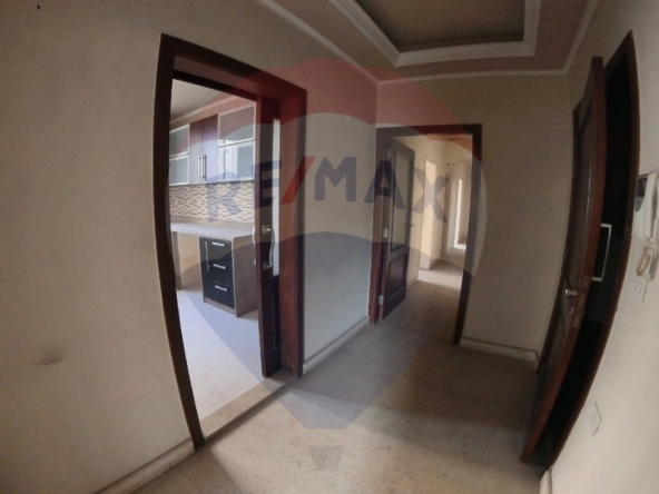 R9-3290 Apartment for Sale in Dam Wel Farez Tripoli – 200 m² شقة للبيع في الضم والفرز طرابلس – 200 متر مربع — Photo 3 of 10