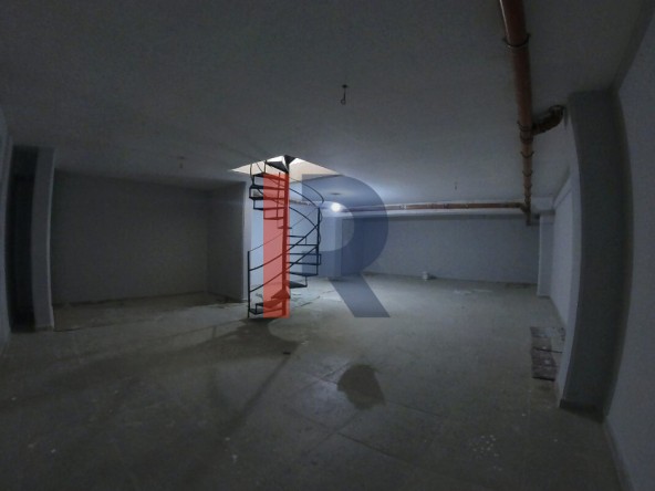 R9-3246 Shops for Rent in Abou Samra Outour Tripoli – 115 m²محلين للإيجار في أبو سمرا العطور  – 115 متر مربع — Photo 3 of 7