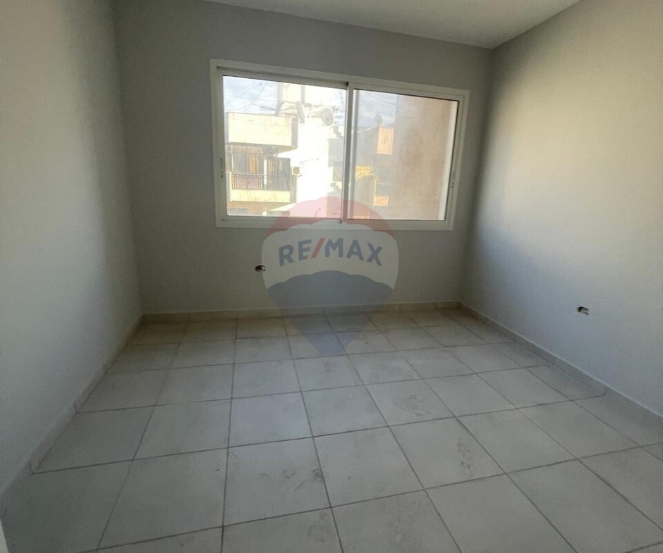 R9-3247 Apartment for Sale in Abou Samra Outour Tripoli – 140 m²شقة للبيع في أبو سمرا العطور طرابلس – 140 متر مربع — Photo 4 of 9