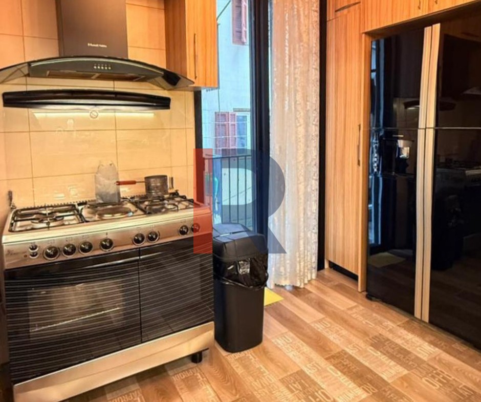 R9-3269 شقة للبيع في عزمي طرابلس – 150 متر مربع — الصورة 4 من 12