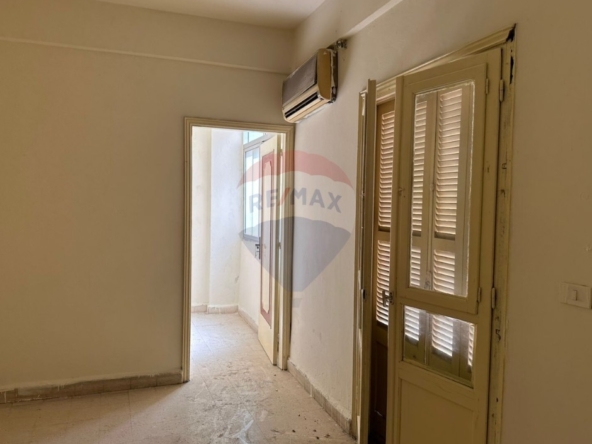 R9-3281 Apartment for Sale in Azmi Tripoli – 207 m² شقة للبيع في عزمي طرابلس – 207 متر مربع — Photo 4 of 12