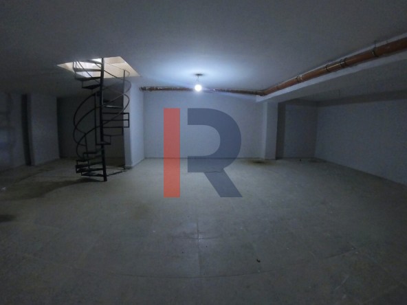 R9-3246 Shops for Rent in Abou Samra Outour Tripoli – 115 m²محلين للإيجار في أبو سمرا العطور  – 115 متر مربع — Photo 4 of 7