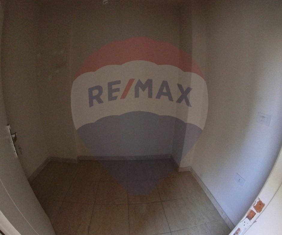 R9-3290 Apartment for Sale in Dam Wel Farez Tripoli – 200 m² شقة للبيع في الضم والفرز طرابلس – 200 متر مربع — Photo 5 of 10