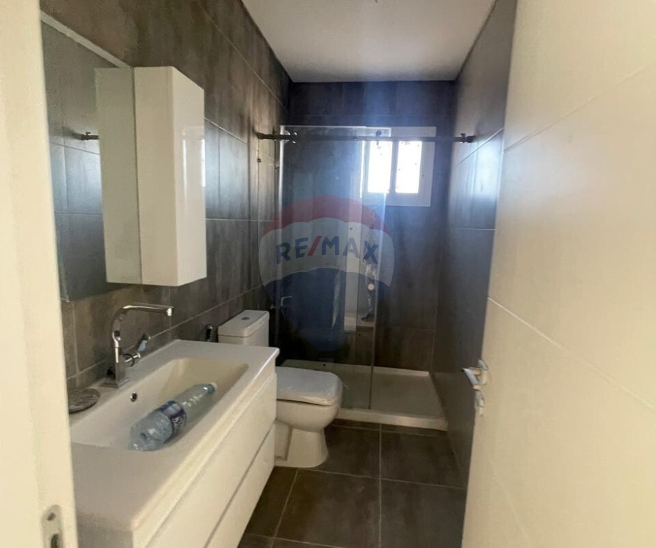 R9-3247 Apartment for Sale in Abou Samra Outour Tripoli – 140 m²شقة للبيع في أبو سمرا العطور طرابلس – 140 متر مربع — Photo 6 of 9
