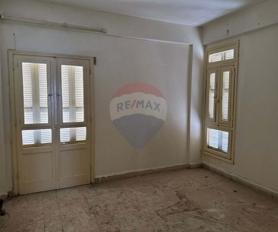R9-3281 Apartment for Sale in Azmi Tripoli – 207 m² شقة للبيع في عزمي طرابلس – 207 متر مربع — Photo 7 of 12