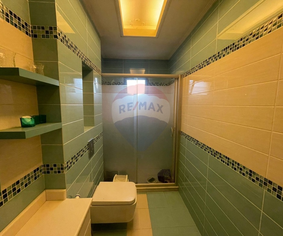 R9-3260 Apartment for Sale in Maarad Tripoli – 300 m² Panoramic View  شقة للبيع في المعرض طرابلس – 300 متر مربع،إطلالة خلّابة — Photo 7 of 17