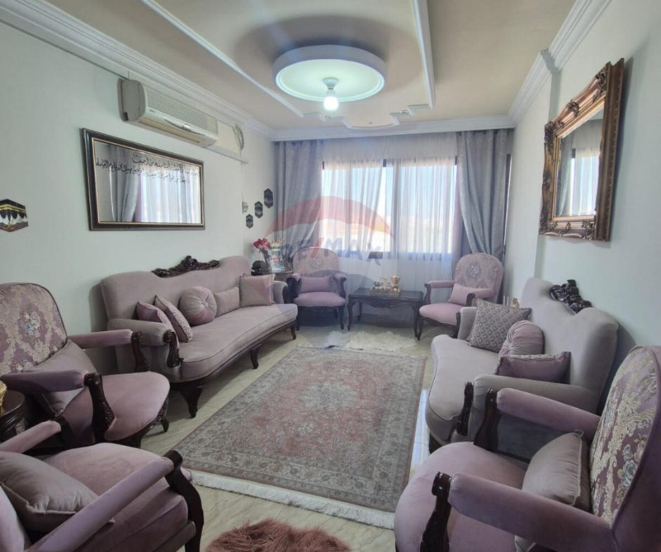 R9-3266 Apartment for Sale in Abou Samra Tripoli – 135 m² شقة للبيع في أبو سمرا طرابلس – 135 متر مربع — Photo 7 of 13