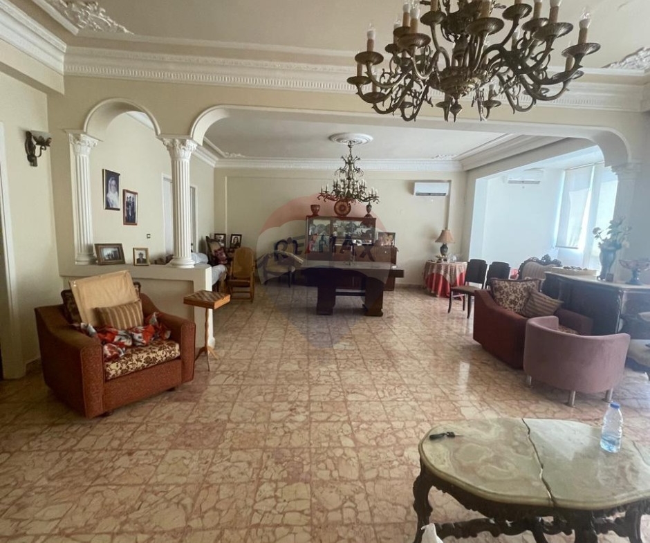 R9-3311 Apartment for Sale in Miten Street Tripoli – 400 m²شقة للبيع في شارع الميتين طرابلس – 400 متر مربع — Photo 1 of 14