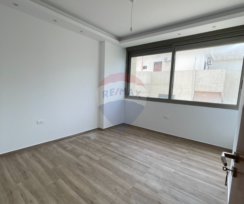 R9-3310 Apartment for Sale in Dam Wel Farez Tripoli – 180 m² + 100 m² Pergolaشقة للبيع في الضم والفرز طرابلس – 180 متر مربع + 100 متر مربع برغولا — Photo 10 of 13