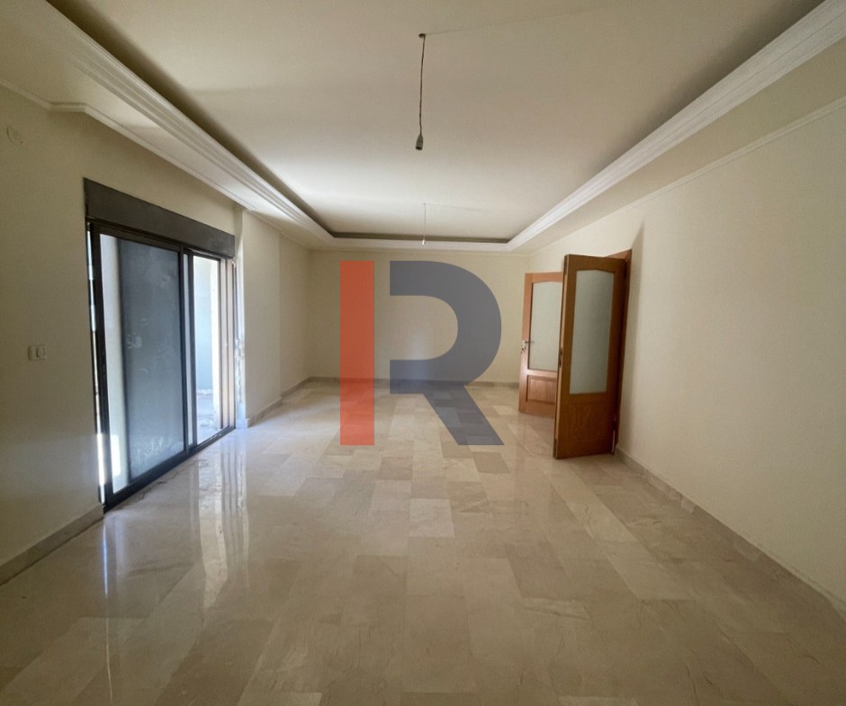 R9-3396 Apartment for Sale in Dam Wel Farez – Mazloum Street | 180 m² شقة للبيع في ضم وفرز – شارع المظلوم | 180 م² — Photo 10 of 11