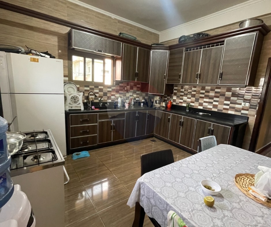 R9-3306 Apartment for Sale in Jemayzet Tripoli – 240 m² شقة للبيع في الجميزات طرابلس – 240 متر مربع — Photo 11 of 11