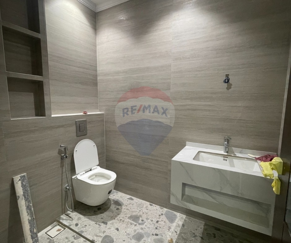 R9-3379 Super Deluxe Apartment for Sale in Nakabet Ateba, Tripoliشقة سوبر ديلوكس للبيع في نقابة الأطباء – طرابلس | 300 م² — Photo 13 of 16
