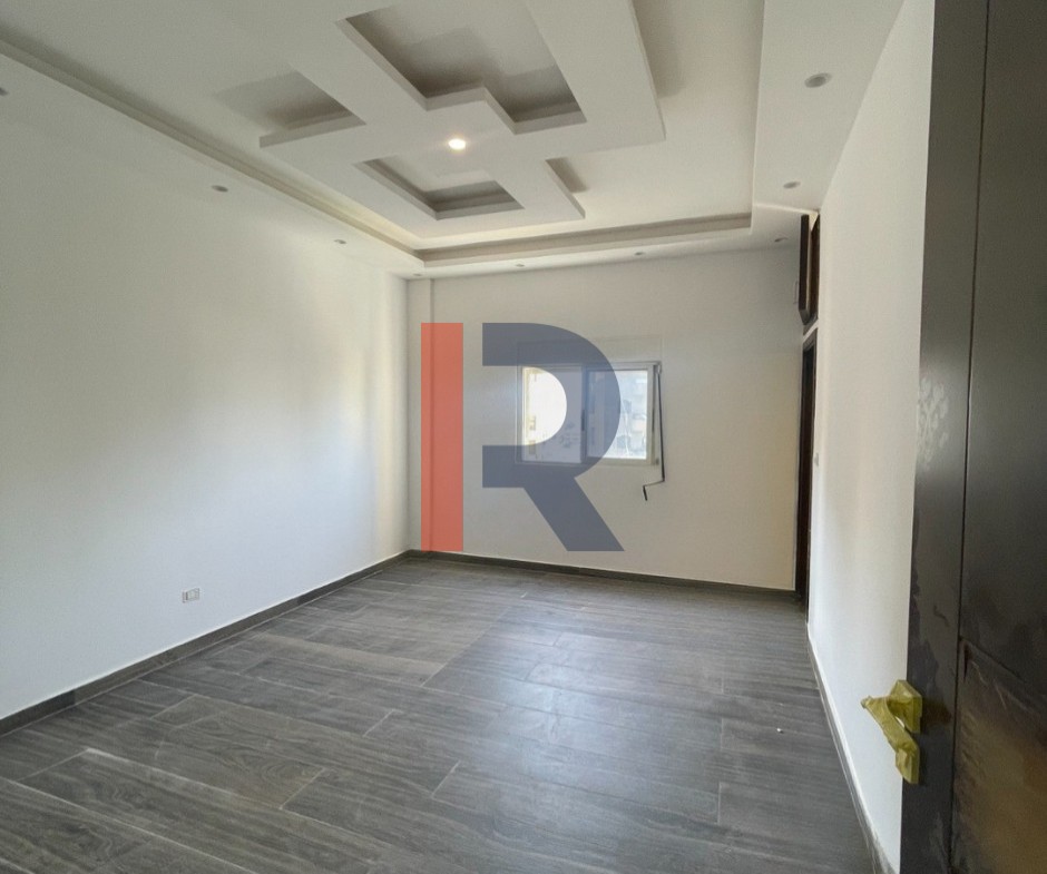 R9-3379 Super Deluxe Apartment for Sale in Nakabet Ateba, Tripoliشقة سوبر ديلوكس للبيع في نقابة الأطباء – طرابلس | 300 م² — Photo 15 of 16
