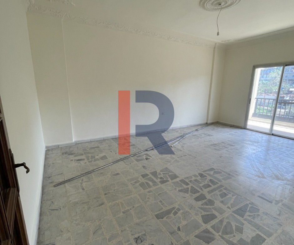 R9-3324 شقة للبيع في البداوي طرابلس – 160 متر مربع — الصورة 2 من 13